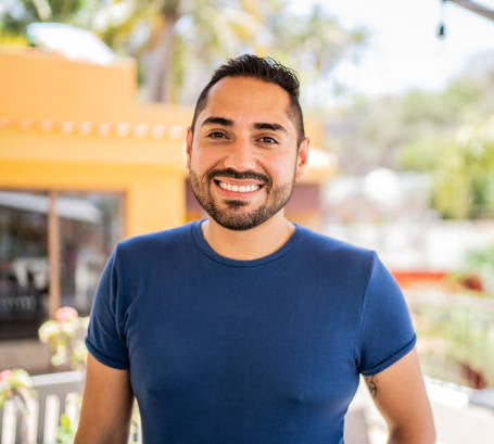 Carlos Mora - Comprador de Facebook